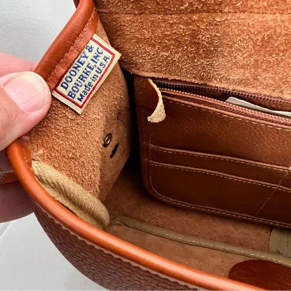 Dooney and Bourke vintage top handle shoulder carrier crossbody British tan bag - Picture 15 of 17